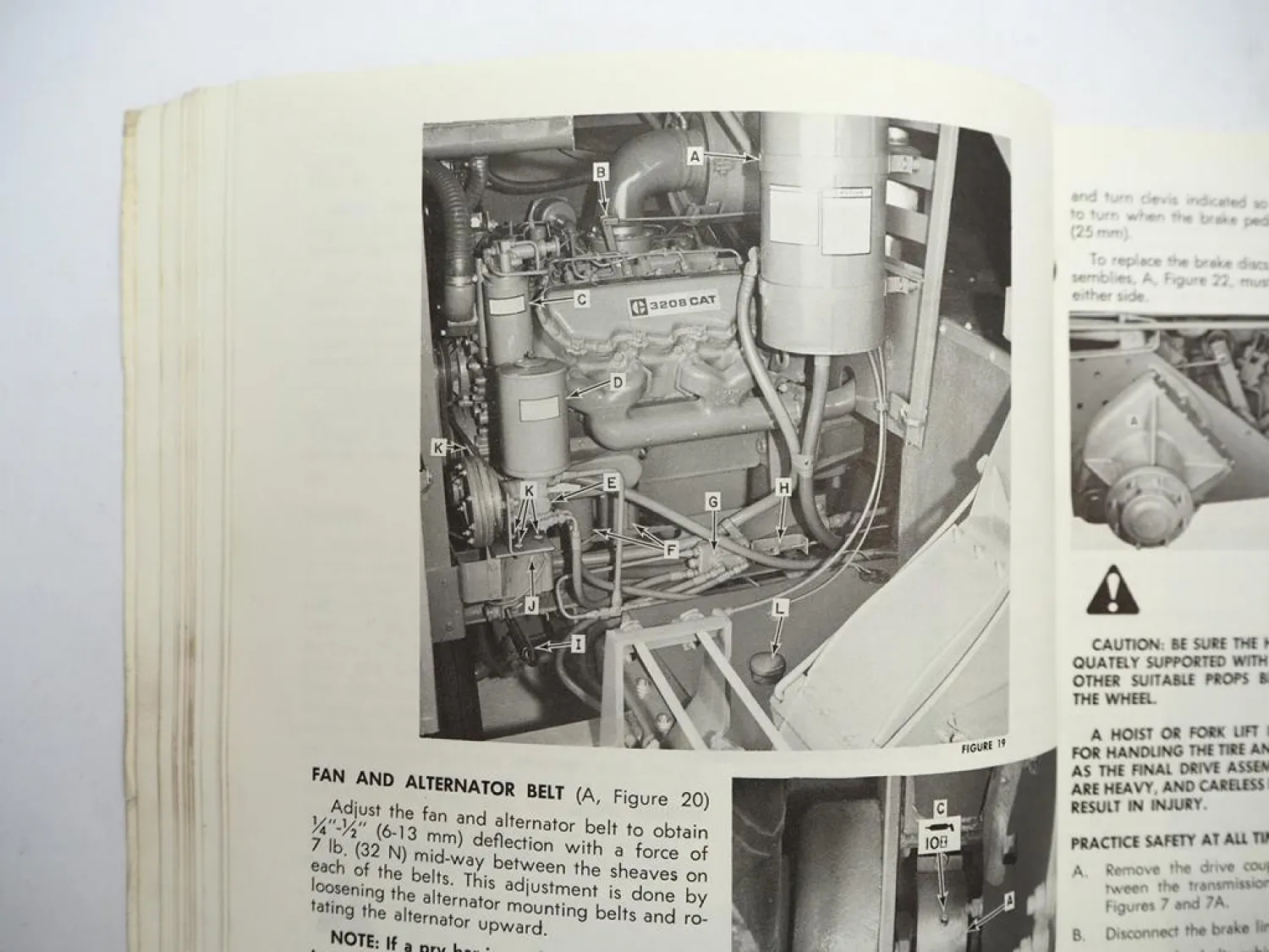Original Sperry New Holland 1890 1895 Crop Cruiser Operators Manual 1978