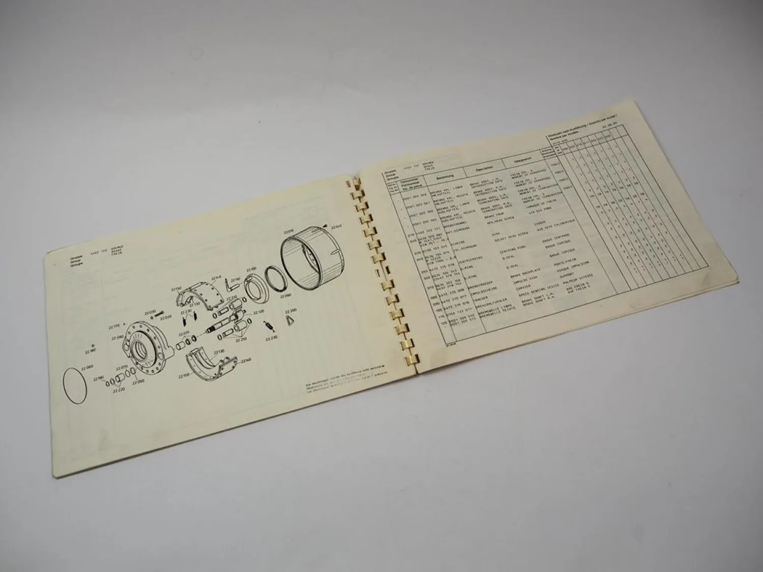 Original ZF AV-130 Starrachse Ersatzteilliste Kässbohrer Bus Parts List 1985