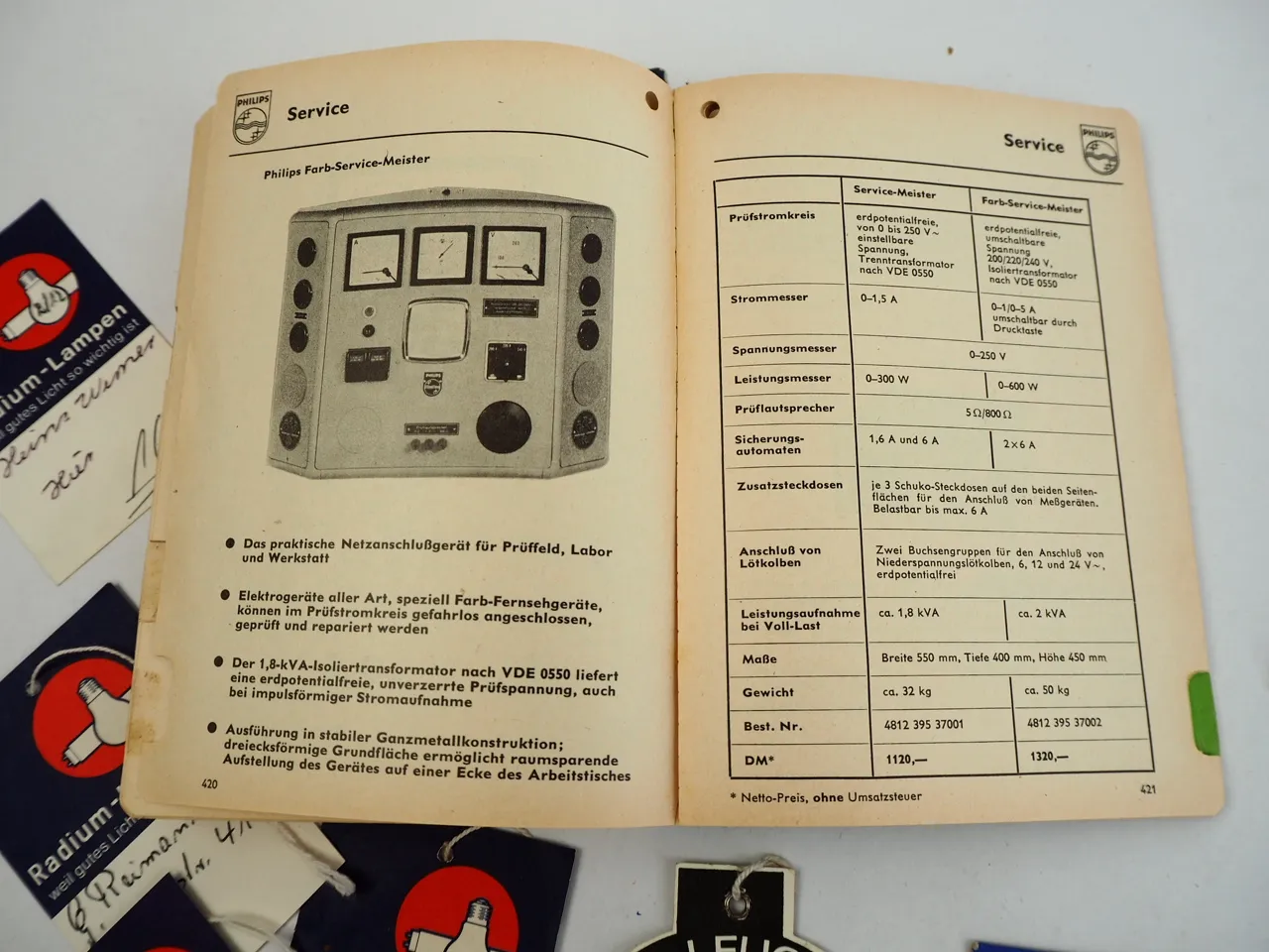 Philips Handbuch für den Fachhandel 1970 mit Reklameschildchen Lampen