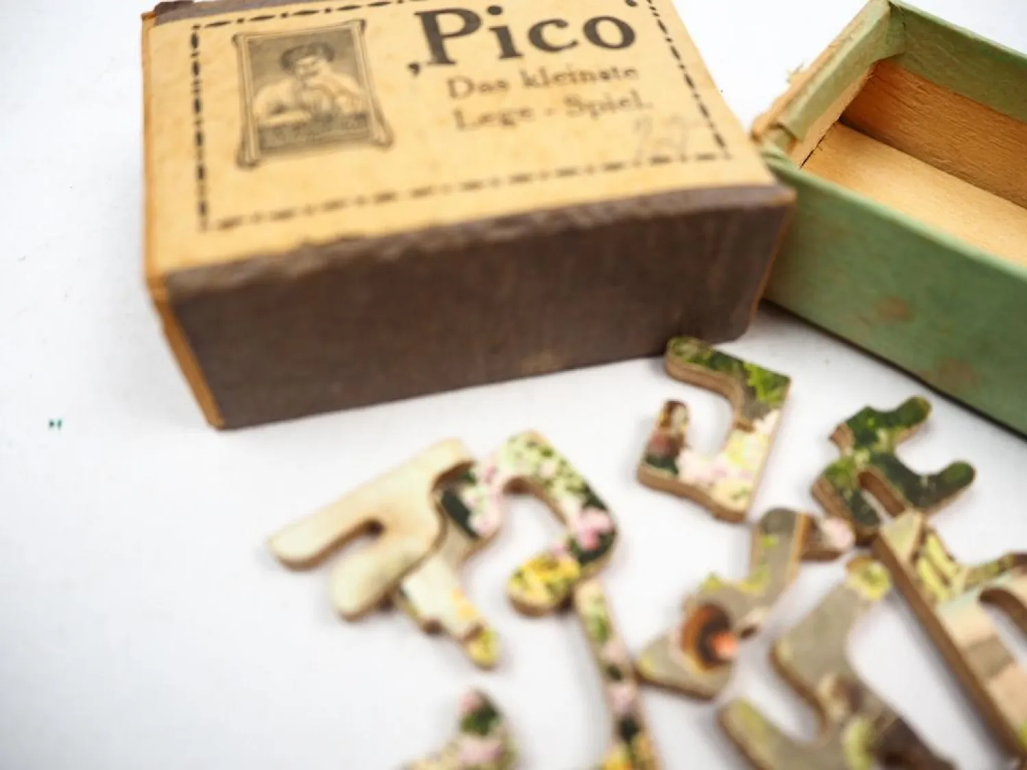 Pico Das kleinste Legespiel in Form einer Streichholzschachtel vollständig