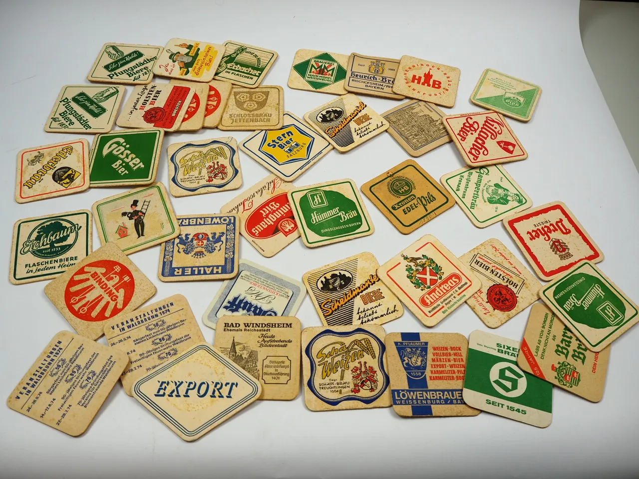 Posten ältere Bierdeckel geschätzt ca 230 Stück