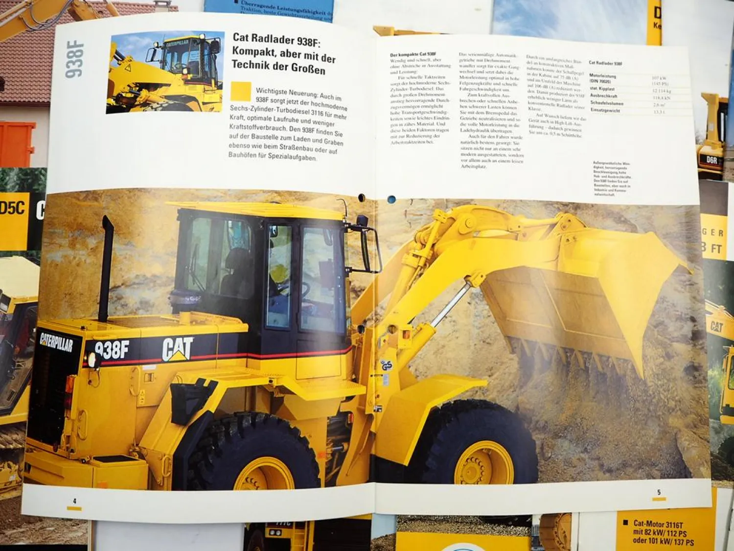 Posten mit ca. 25x Prospekt Zeppelin CAT Bagger Radlader Raupen meist 1990er J.