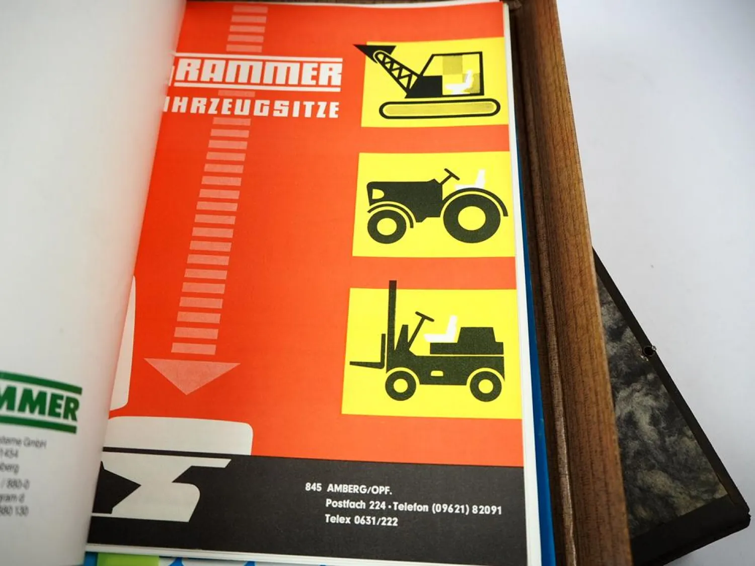 Posten Original Prospekte Fahrzeugsitze für Nutzfahrzeuge in Archivkasten