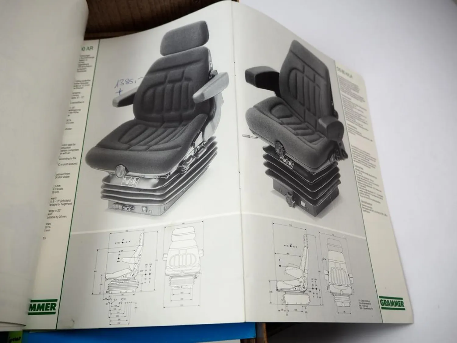 Posten Original Prospekte Fahrzeugsitze für Nutzfahrzeuge in Archivkasten