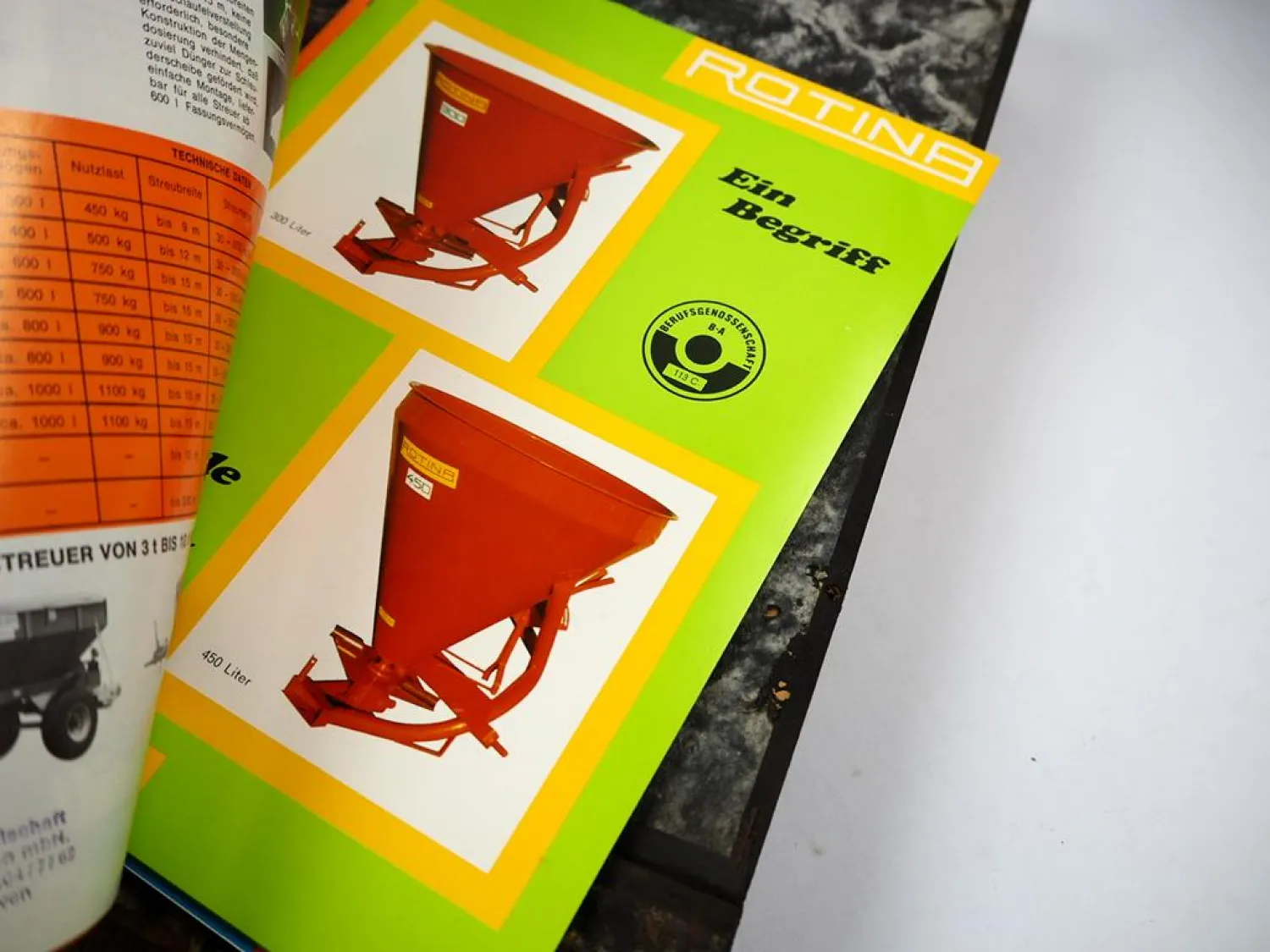 Posten Original Prospekte Prüfberichte Rotina Düngetechnik in Archivkasten