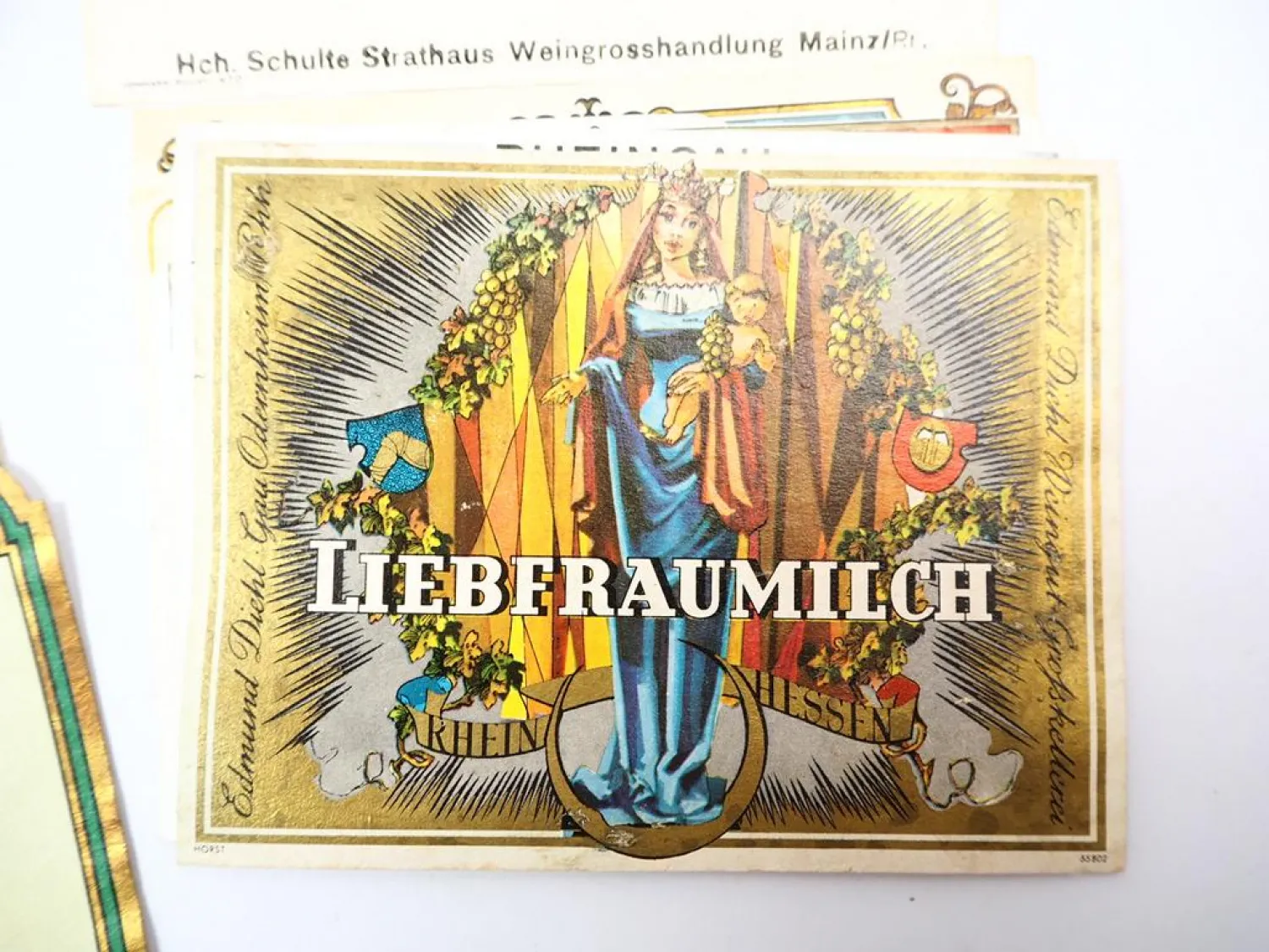 Posten über 100 Stück Etiketten Wein meist Rheinland-Pfalz 1930er bis 1970er J.