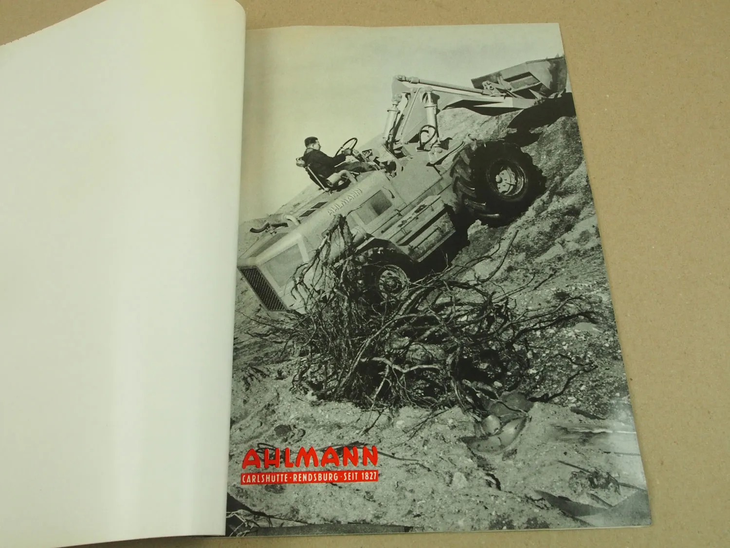 Prospekt Ahlmann Schwenklader A45 A60 Allrad Schaufeln Grabengeräte von 1962