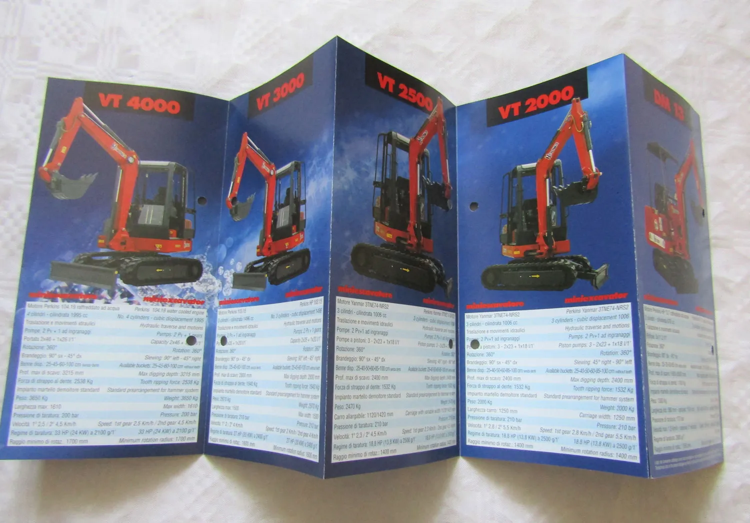 Prospekt Hinowa VT 1550 - 4000 DM 8 13 HP 800 1500 dumper excavator