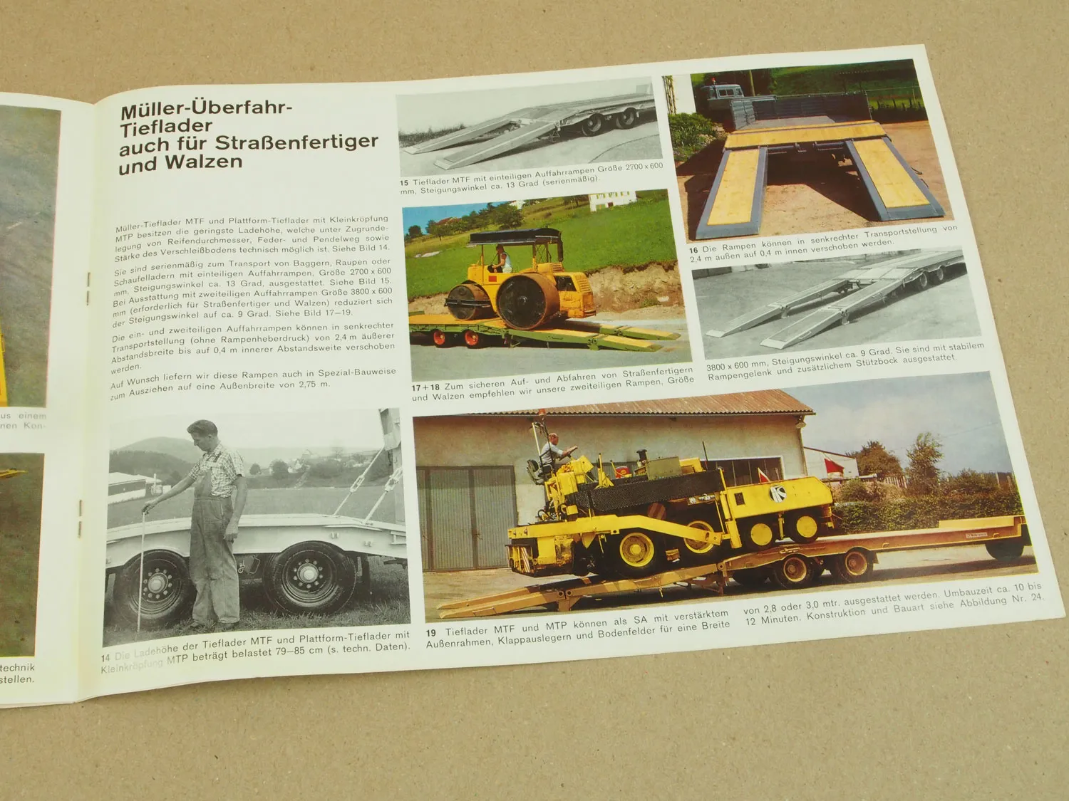 Prospekt Müller Mitteltal Tieflader mit Caterpillar 977H Laderaupe 1970