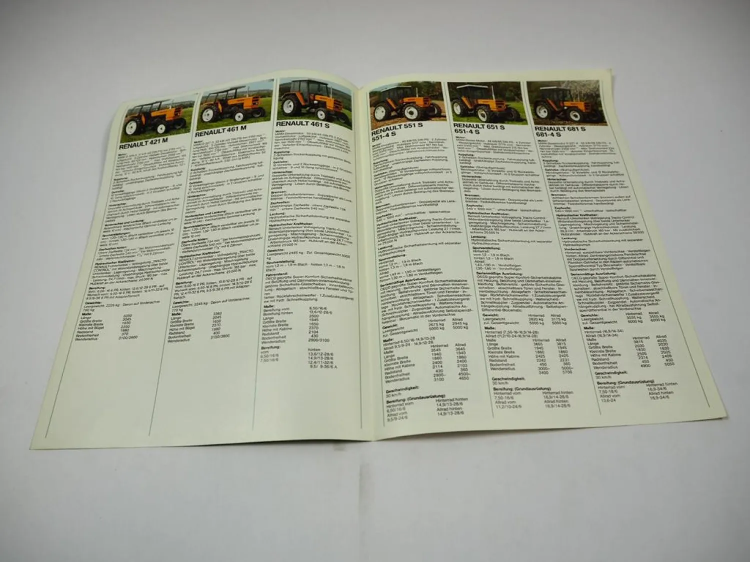 Renault 421 461 M 551 651 - 921-4 Traktor 5 Prospekte Technische Daten ca. 1981