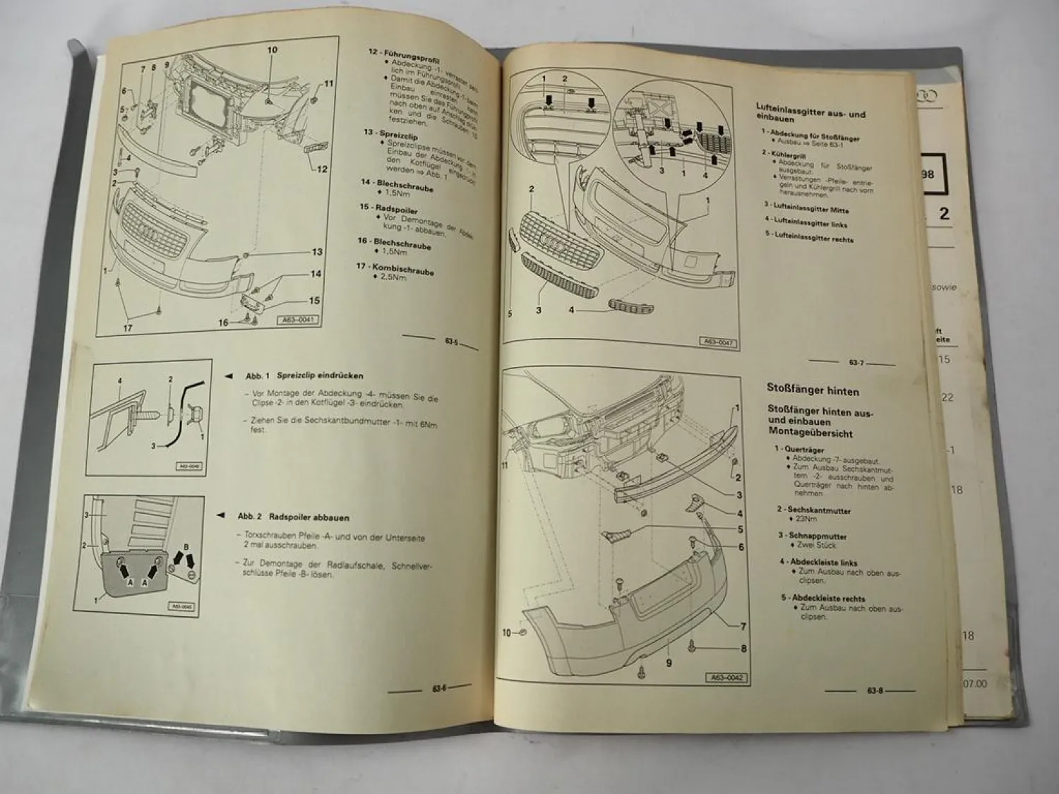 Reparaturleitfaden Audi TT Coupe Roadster 8N Karosserie Montage Aussen Spoiler