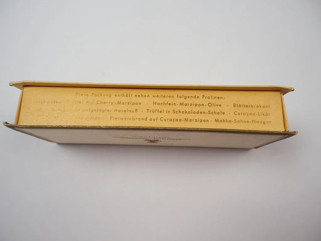Sarotti Schokolade alte Pralinen Schachtel ohne Inhalt