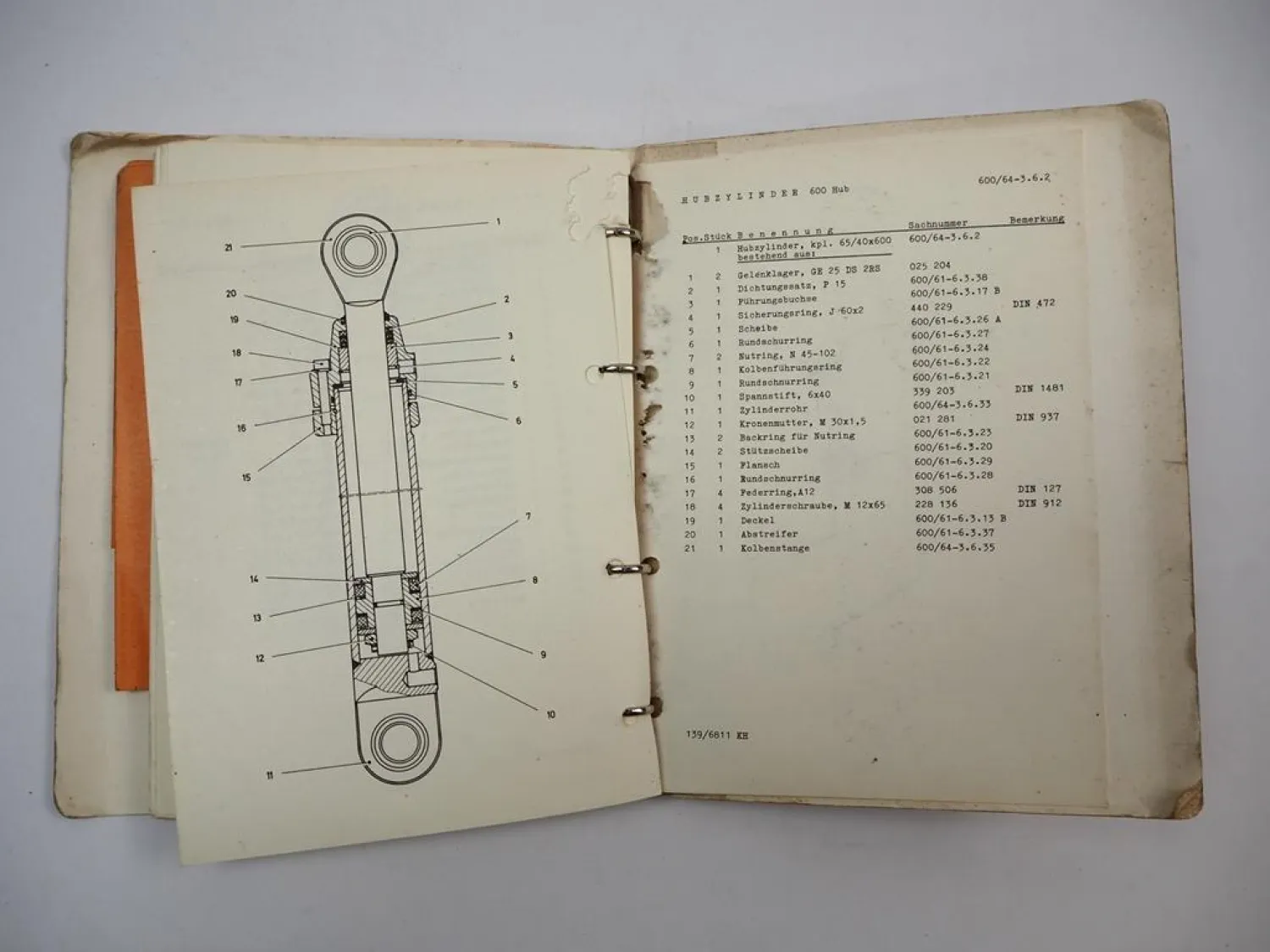 Schmiedag K301H Raupe Betriebsanleitung Wartung Ersatzteilliste 1968