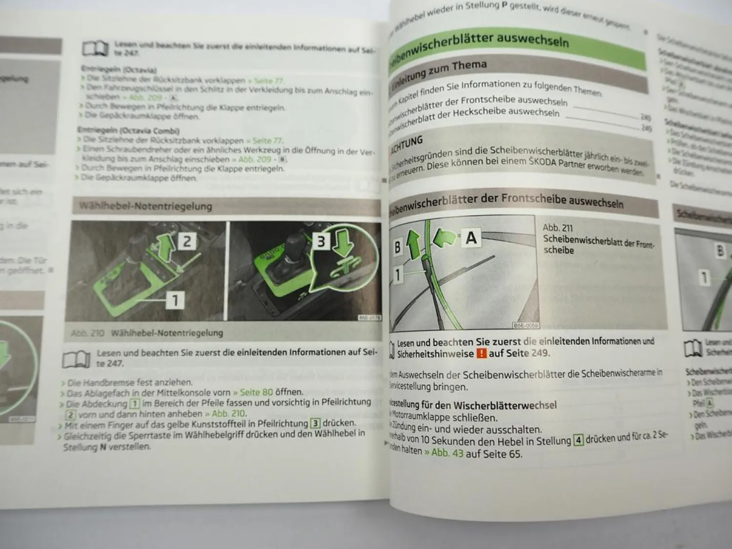 Skoda Octavia 5E RS 4x4 Combi Betriebsanleitung Bedienungsanleitung 5/2013