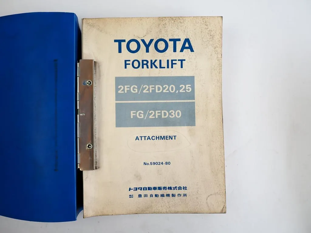 Toyota 2FD/2FG 20 25 FG30 2FD30 Forklift Attachment Parts Catalog1980