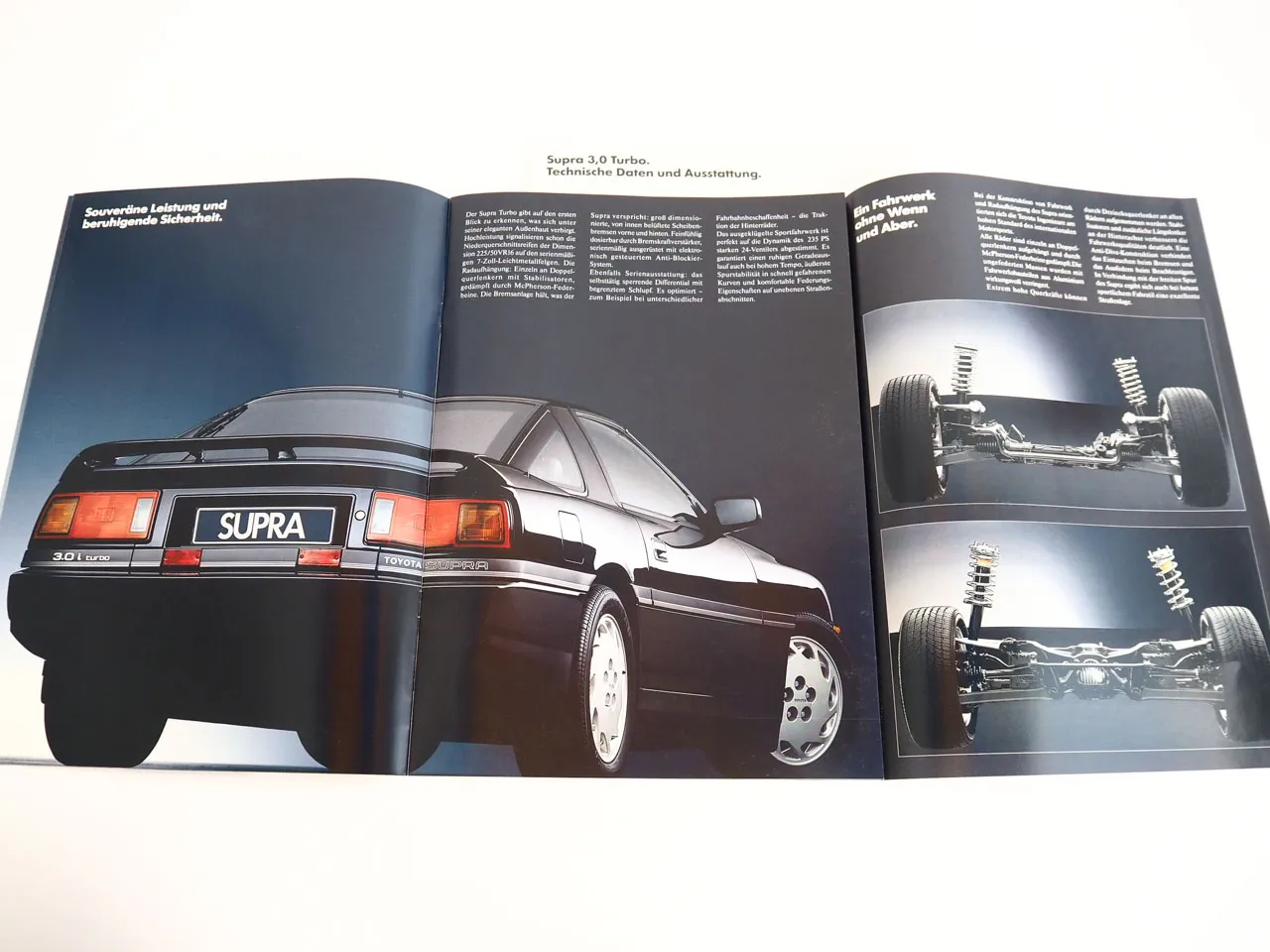 Toyota Supra Turbo 3.0 PKW Prospekt Technische Daten Ausstattung 1989