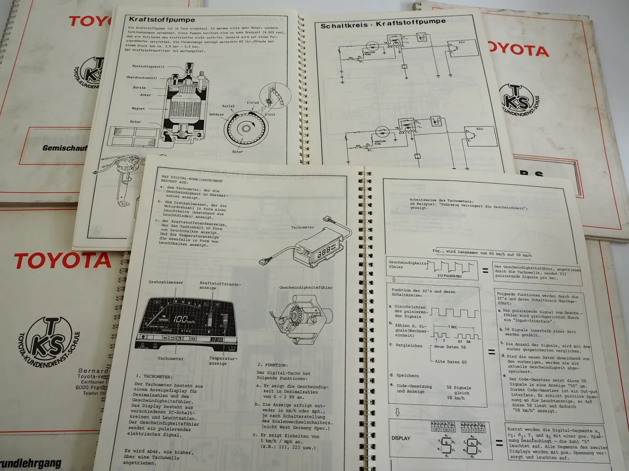 Toyota TKS Kundendienstschule ABS Tempomat Elektronik Gemischaufbereitung