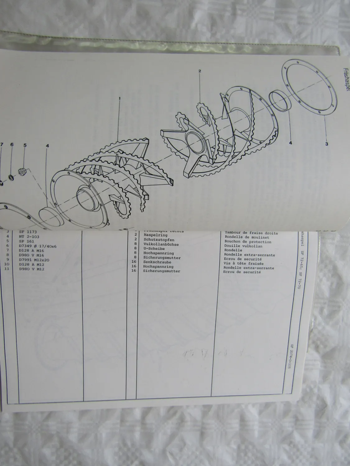 ZAUGG SF72-70-R-200 Schneefräse für ZL801 Bedienung Wartung Ersatzteilliste