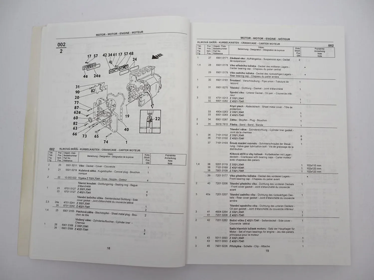 Zetor 3321 - 7321 3341 - 7341 Super Turbo Betriebsanleitung Ersatzteilliste 1998