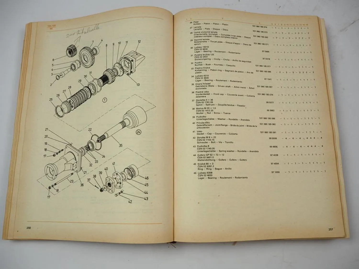 Zetor 8211-10211 10245-16245 Bedienungsanleitung & Ersatzteilkatalog 1988