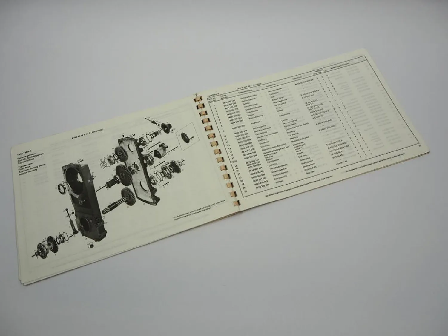 ZF 4 PW 45 H1 Hydromedia Wendegetriebe Ersatzteilliste MF Hanomag Parts List 76