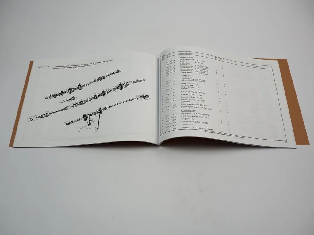 ZF T-330 I / II Triebwerk Betriebsanleitung Ersatzteilliste Ausführung K.H. Deutz