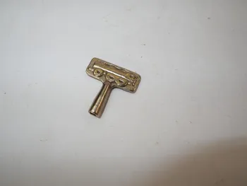 1 Stück Aufziehschlüssel Blechspielzeug Original Ottmar Beck