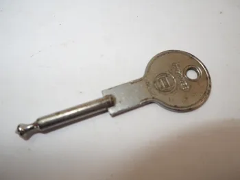 1 Stück Oldtimer Zündschlüssel Zündnagel Bosch SAS3/1Z z.B. Auto Schlepper