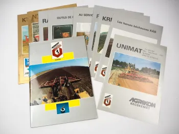 9x Original Prospekt in Mappe Agrikon Landtechnik Ungarn 1970/80er Jahre