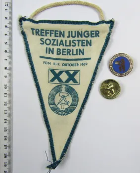 Abzeichen Wimpel DDR Berlin FDJ Deutschlandtreffen der Jugend 1969