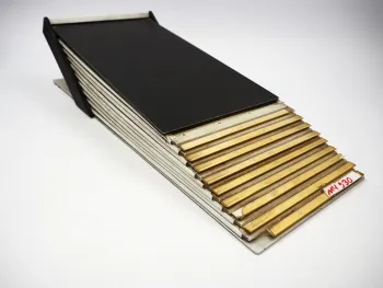 alte Sammelmappe / Aufbewahrung mit 10 Steckkarten für zig Microfiche