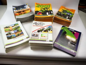 ca 1400 Original Prospekte Deutz Fahr Traktoren & Mähdrescher 1996 - 2018