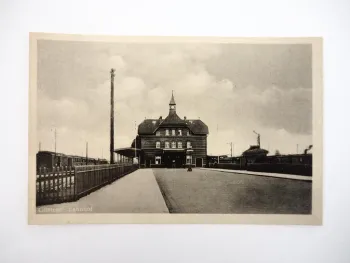Foto AK Güsten Bahnhof Bahnhofsgaststätte Mackensy ca. 1940/50er Jahre