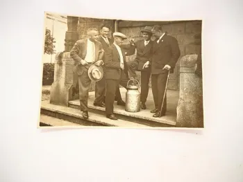 Original Foto Männer mit Milchkanne Aufschrift Plauen AG Molkerei ca. 1930